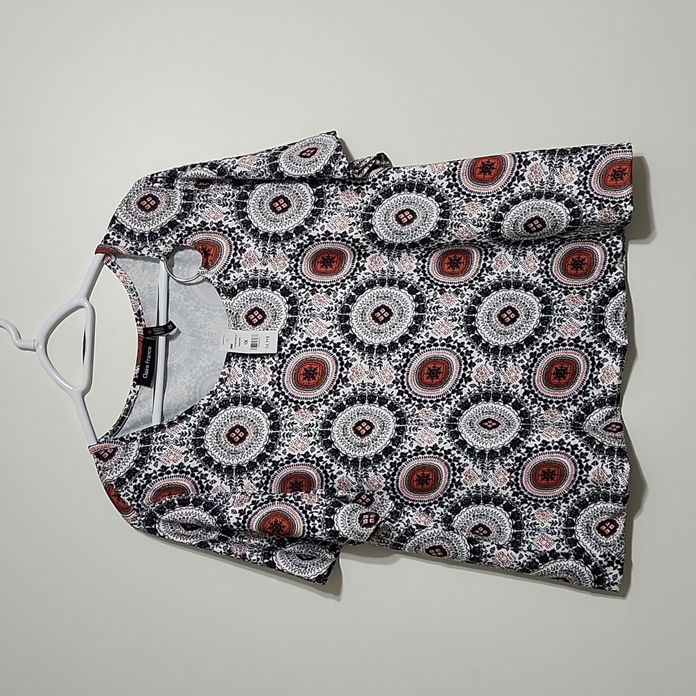 Claire France top